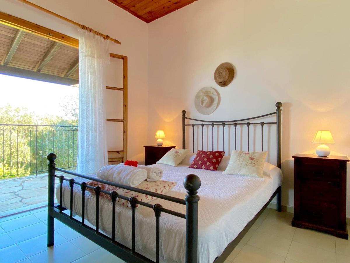 Marialetta St Stephanos With Private Pool By Dadovillas *
